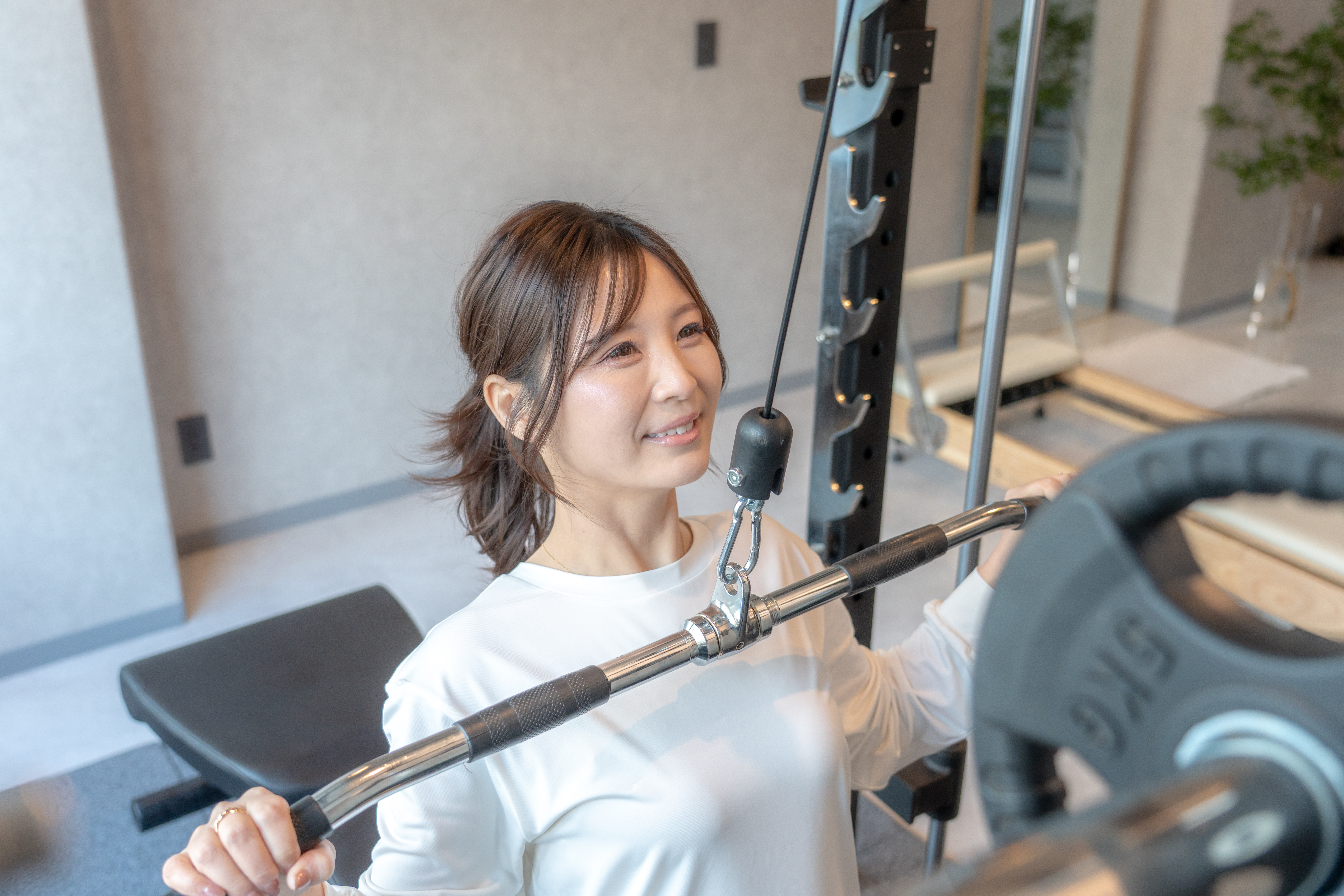 女性がトレーニングしている様子