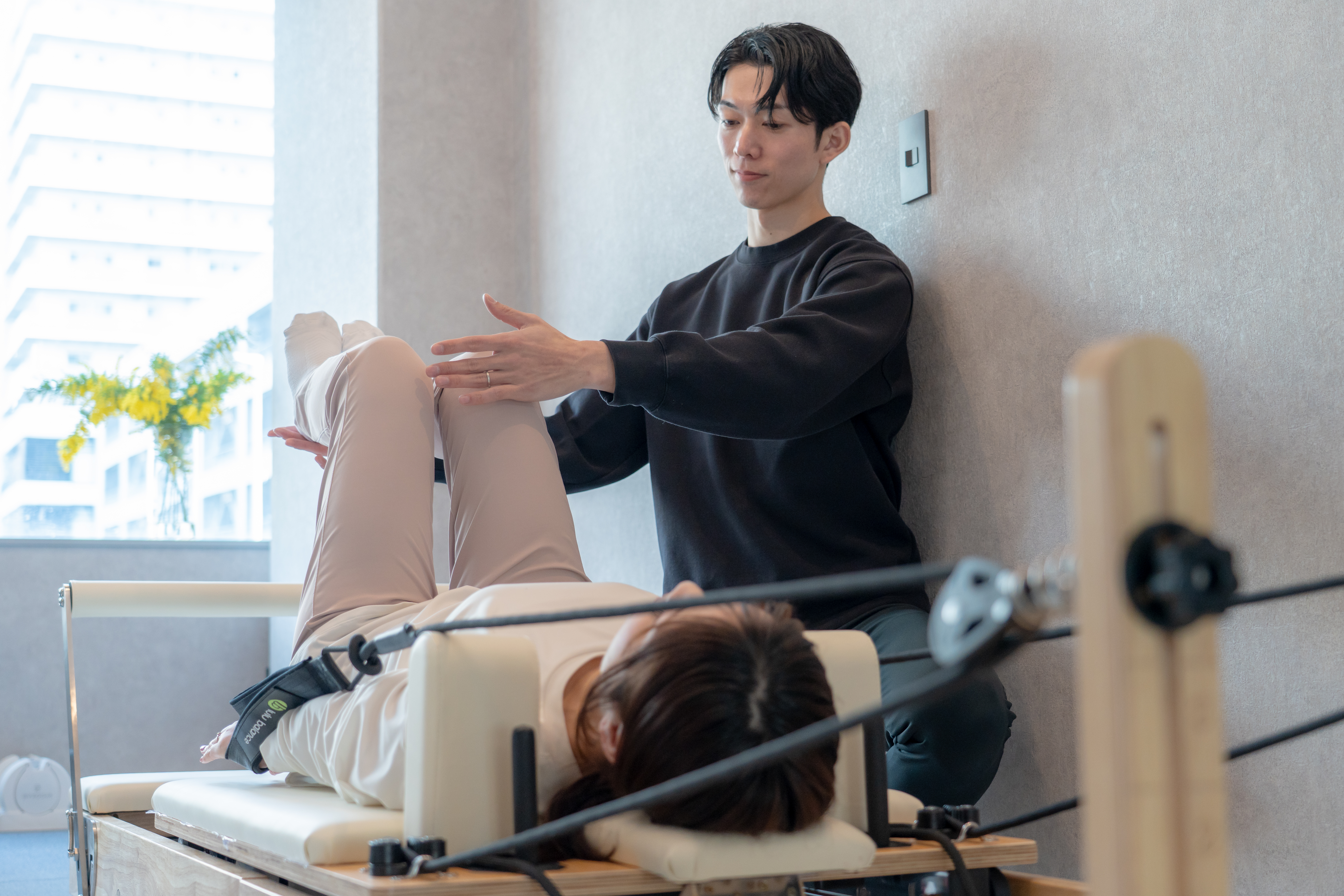 女性がトレーニングしている様子