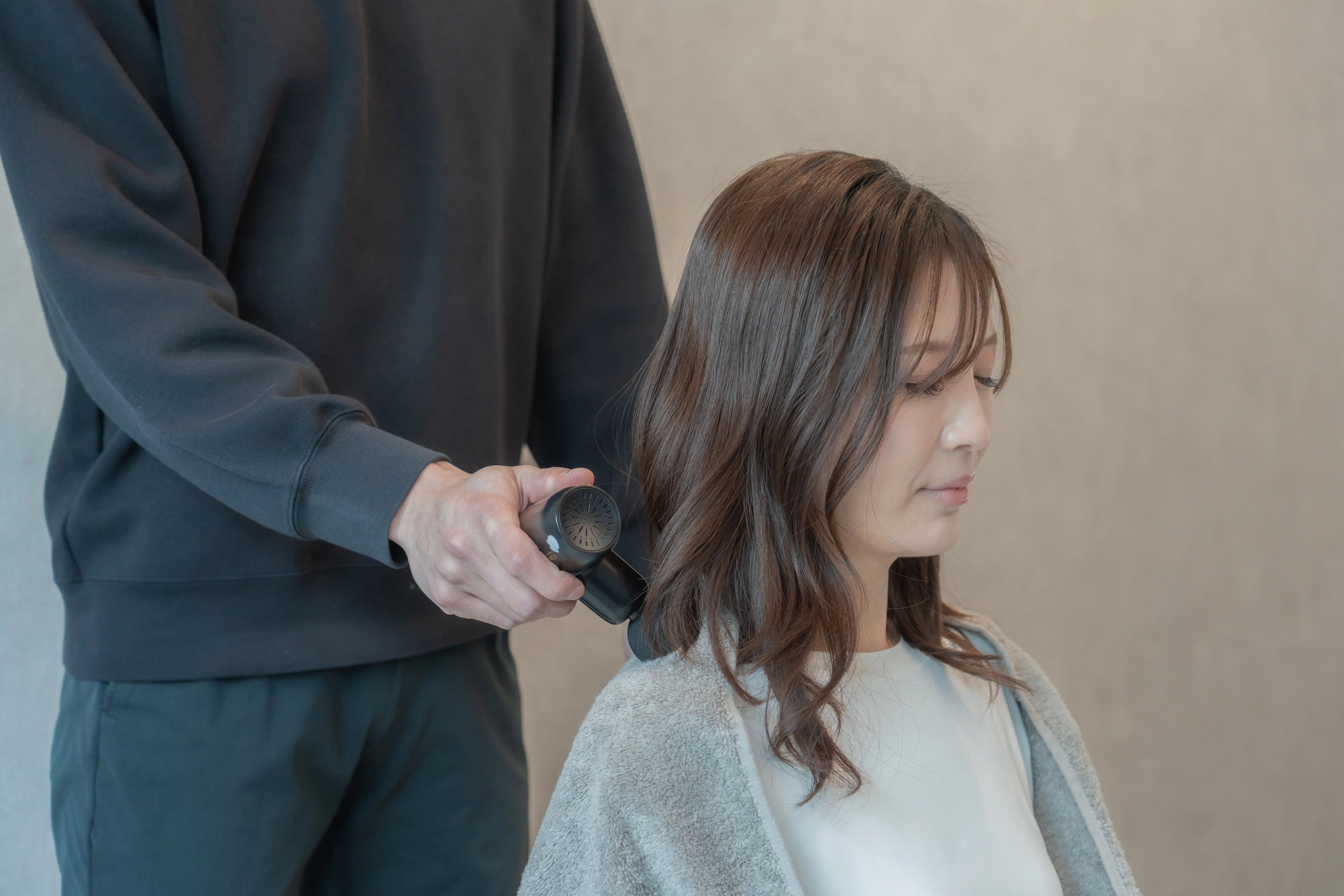 肩こりや身体の不調を整えるパーソナルトレーニング風景